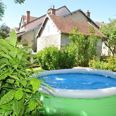 Maison Confortable Ornans + Jardin Εξωτερικό φωτογραφία